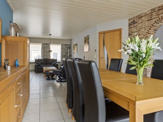 Vlasbloem  Vlasbloem 4 in Heikant