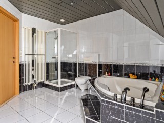 Vlasbloem  Vlasbloem 4 in Heikant