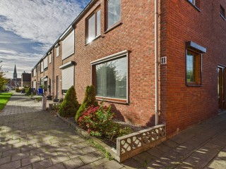 Oranjestraat  Oranjestraat 11 in Sas Van Gent