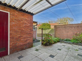 Oranjestraat  Oranjestraat 11 in Sas Van Gent