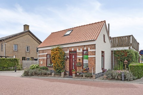 Dorpsplein 5