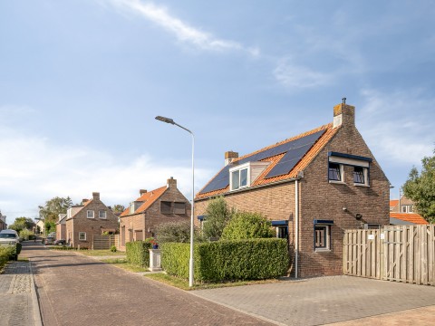 Burg. Verplankeplein 12
